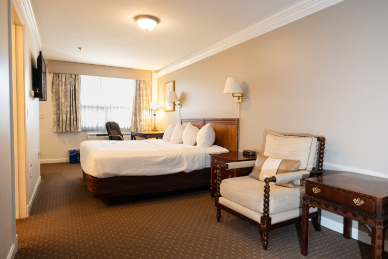 Senator Standard King 126